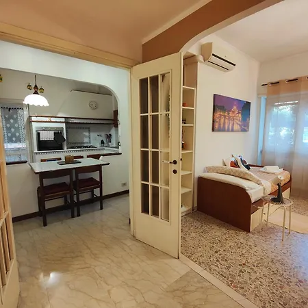 Giulietta In - - Metro B Apartamento *